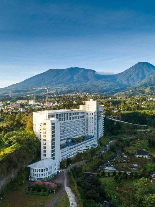 Le Eminence Hotel Puncak