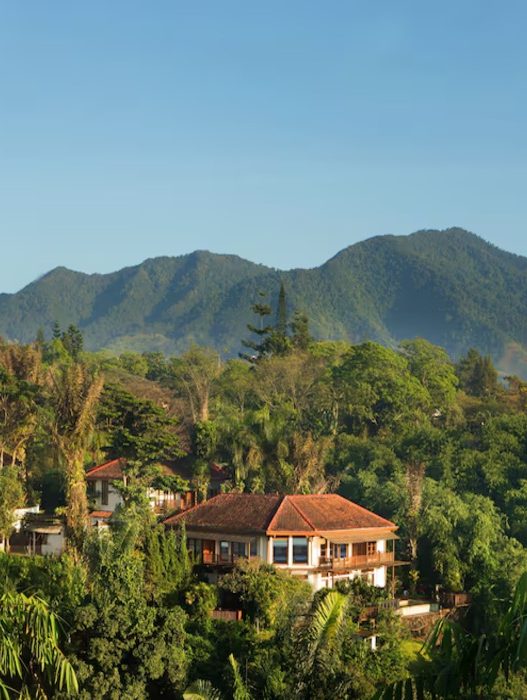 Novus Giri Resort & Spa ( Puncak Jawa Barat )