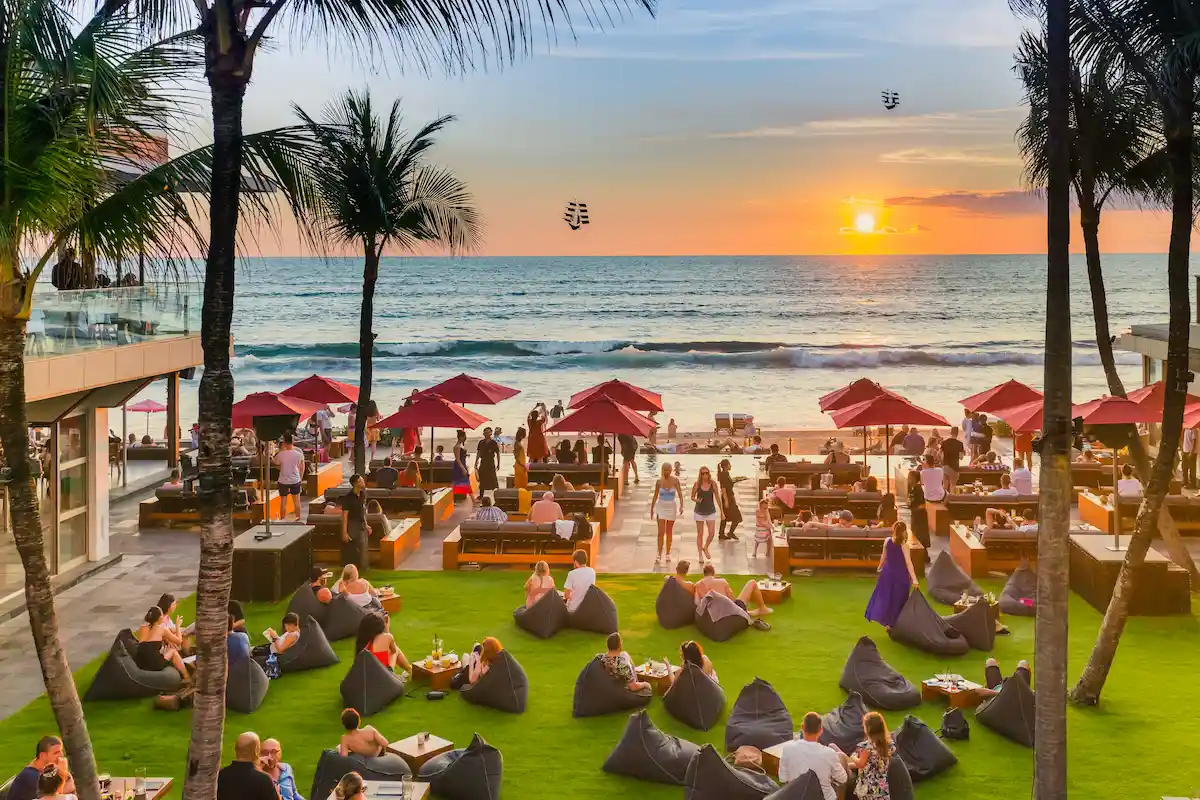 Beach club (Canggu Bali)