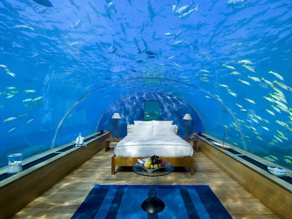 Kamar di Poseidon Undersea Resort