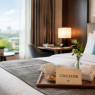 Staycation di kamar hotel modern dengan suasana nyaman dan fasilitas lengkap