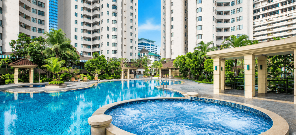 Aryaduta Suites Semanggi Jakarta dengan fasilitas kolam renang