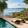 NIHI Sumba dengan kolam renang dan pemandangan pantai