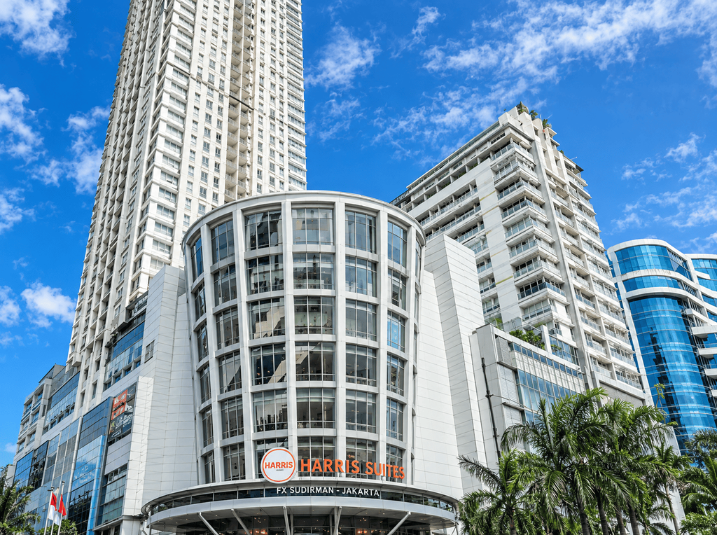 HARRIS Suites fX Sudirman hotel dekat GBK