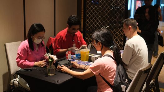 Pemeriksaan kesehatan jantung dalam rangkaian Heart Beats at Sheraton di Sheraton Surabaya