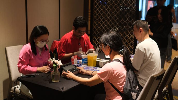 Pemeriksaan kesehatan jantung dalam rangkaian Heart Beats at Sheraton di Sheraton Surabaya