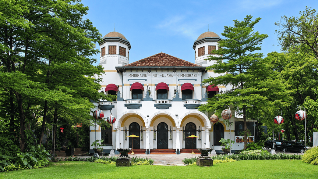 Gedung bersejarah Tugu Kunstkring Paleis di Menteng, Jakarta