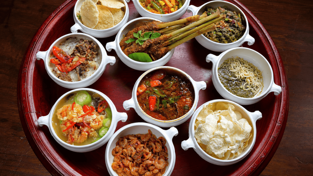 Sajian Rijsttafel Betawi di Tugu Kunstkring Paleis